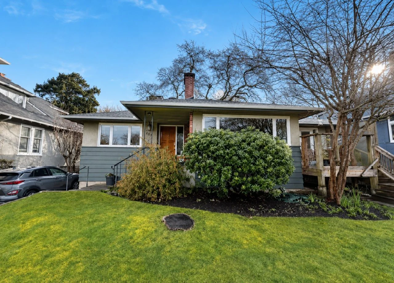 South Oak Bay Family Home